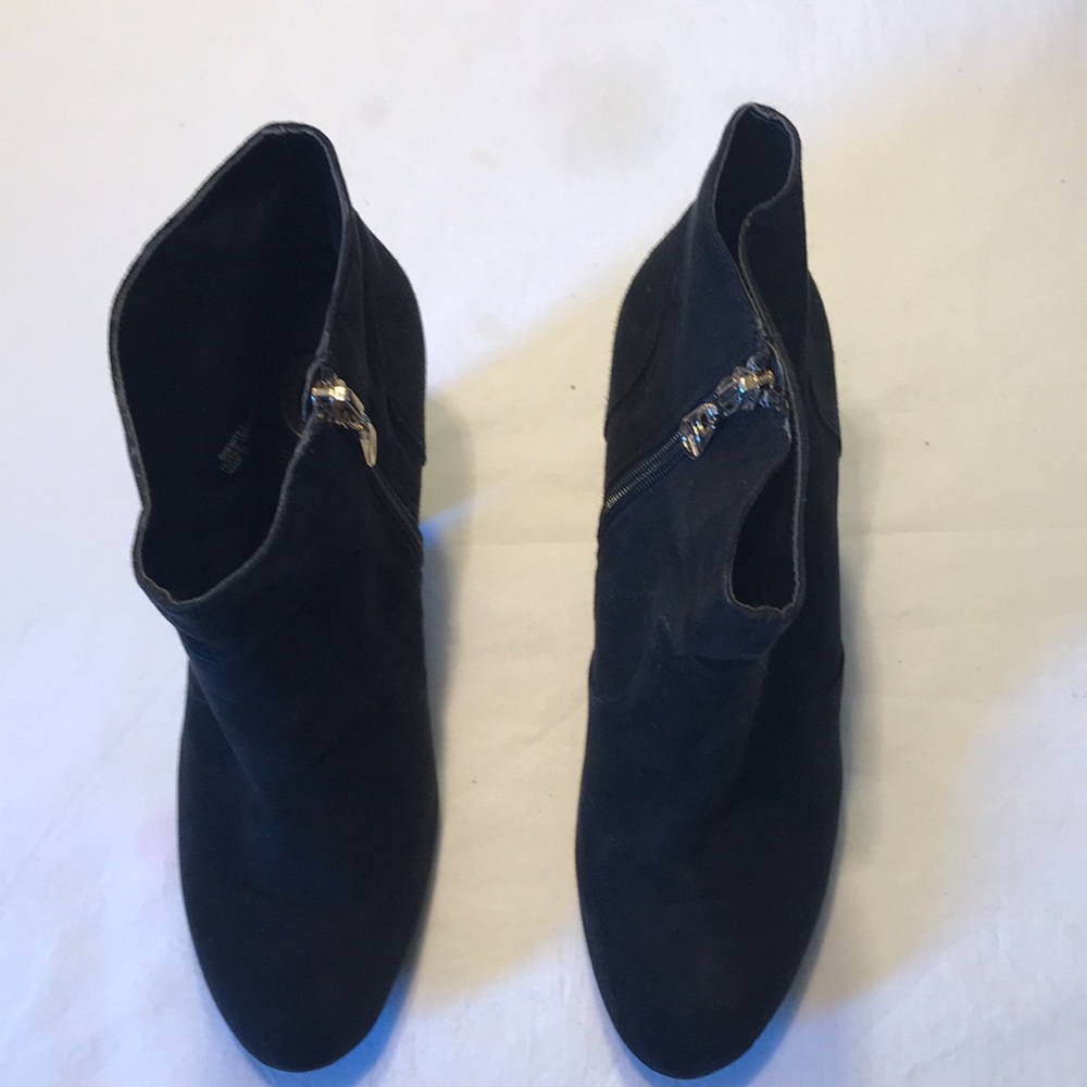 G By Guess Ankle Boots Sz 9 4 inch Heels Black